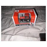 1/64 Ertl Allis-Chalmers 8030 16510