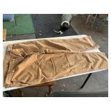Carhartt work pants 42x32 in nicely used
