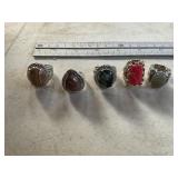 (5) costume rings sz unknown