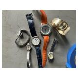 (6) watches
