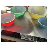 Set of (4) Pyrex primary color nesting bowls