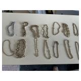 (14) Bracelets