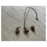Necklace and earring set