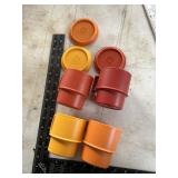 (4) Tupperware cup w/ (3) lids