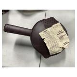 Pampered Chef covered micro cooker