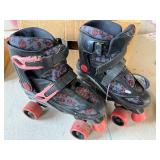 Roller derry skates sz 3