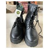 Wild fable boots sz 11