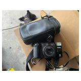 Freedom Zoom 90 35mm camera and case