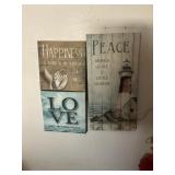 2 wall hangings