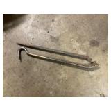 2 larger pry bars