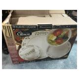 Gibson 20 piece set of holiday charm dish set