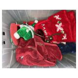 Flip top tote w/ Christmas hand towels, pot