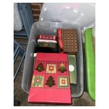 Tote w/lid of Christmas ornaments and Christmas