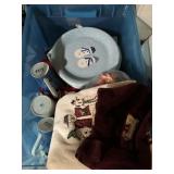 Tote w/lid of Christmas plates, hand towels, and