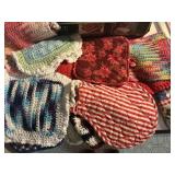 Oven mitts and pot holders