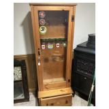 Six gun cabinet with keys and bottom drawer with