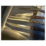 Flint Stablesï¿½s vanadium USA knives