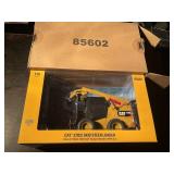Cat 272D2 Skid steer loader 1:16 scale