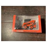 Kubota skid steer loader ssv65 1:24