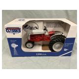 1/12 Ford 900 Tractor
