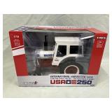 1/16 International 1476 tractor - USA 250th