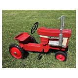 International 1468 V8 Pedal Tractor