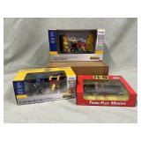 1/64 New Holland Hay Lot