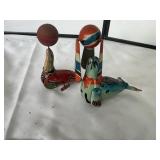 2 trained seal wind up toys untested and untried