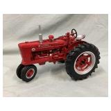1/16 Farmall Super M