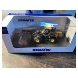 Komatsu WA475-18 with wood grapple 1:50