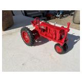 Ertl Farmall F-20 tractor 1/16