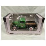 1/25 1937 Ford Oliver Truck Bank