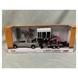 1/32 Case Skid Loader / Truck / Horse set