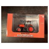 Kubota Tractor M135GX 1:32