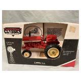 1/16 International 606 in box