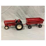 1/16 International 544 with wagon