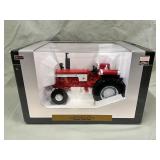 1/16 White 2270 Wide front tractor