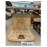 Vintage maid of honor scale