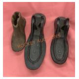 Vintage cast iron cobblers shoes