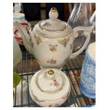 Vintage Bavaria teapot and sugar bowl set