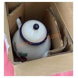Princess house new in box teapot
