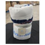 Cloud Island Toddler Quilt Blue/White