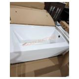 Delta Classic 500 60"x32" Bathtub