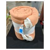 Room Essentials Orange Comforter Twin Size