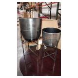 Set of small planters