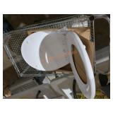 Bemis 4ound toilet seat
