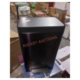 Kohler step can trash can