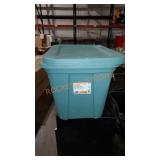 Hdx storage tote 20 gal 1 tote 3 lids