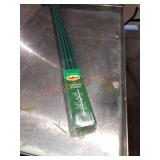 Vigoro 4ft Garden Stakes, (2) 4-packs