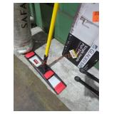 Rubbermaid squeegee